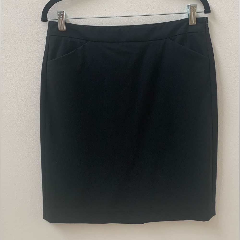 SZ 6 Theory Black Skirt